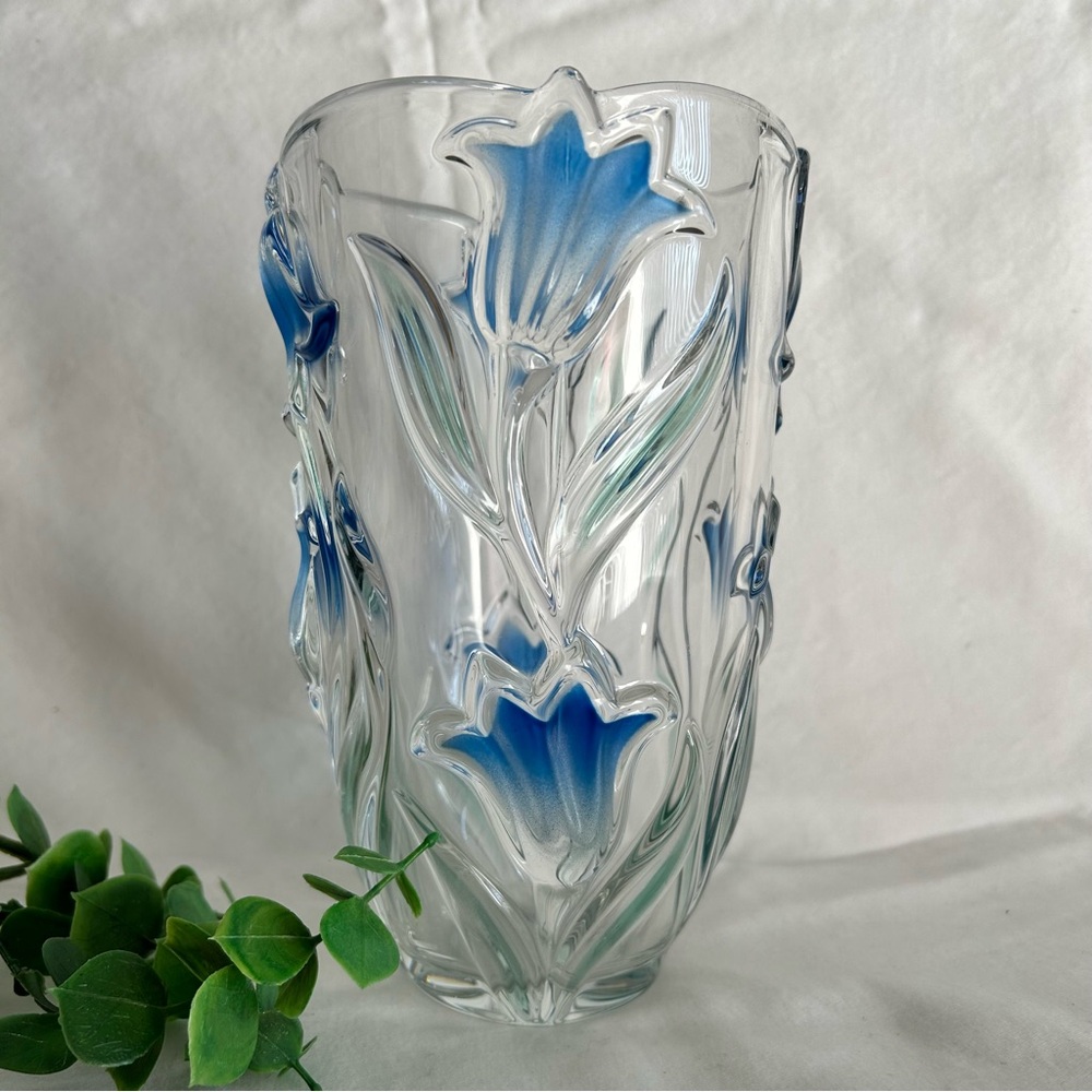 MIKASA • “Bluebell” Crystal Vase - Picture 4 of 6